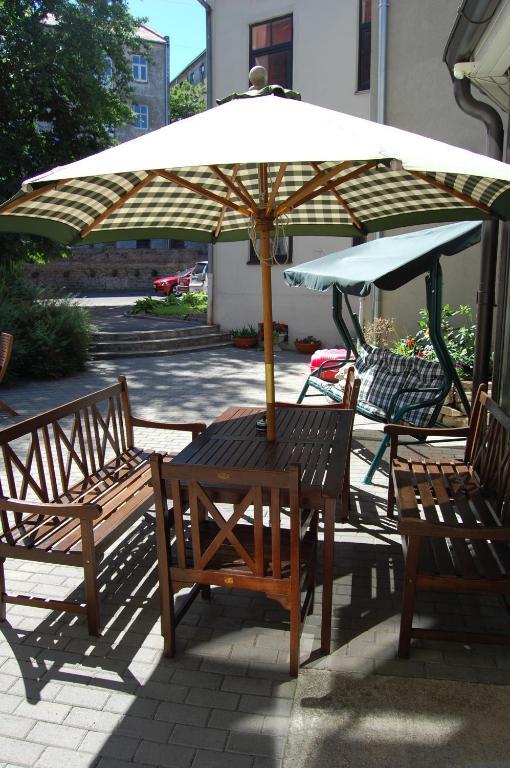Linovo With Free Parking Hotel Riga Exterior photo