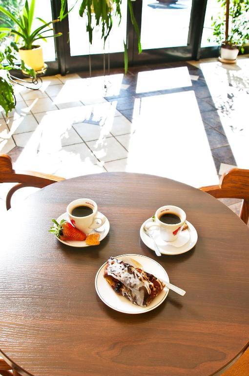 Linovo With Free Parking Hotel Riga Exterior photo