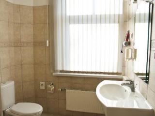 Linovo With Free Parking Hotel Riga Exterior photo